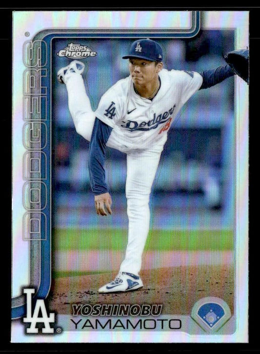 2025 Topps Chrome #179 Yoshinobu Yamamoto Refractors