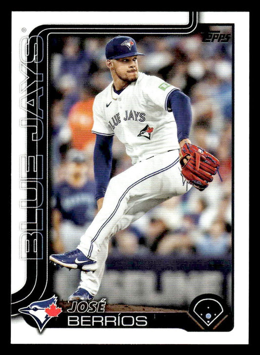 2025 Topps #33 José Berríos