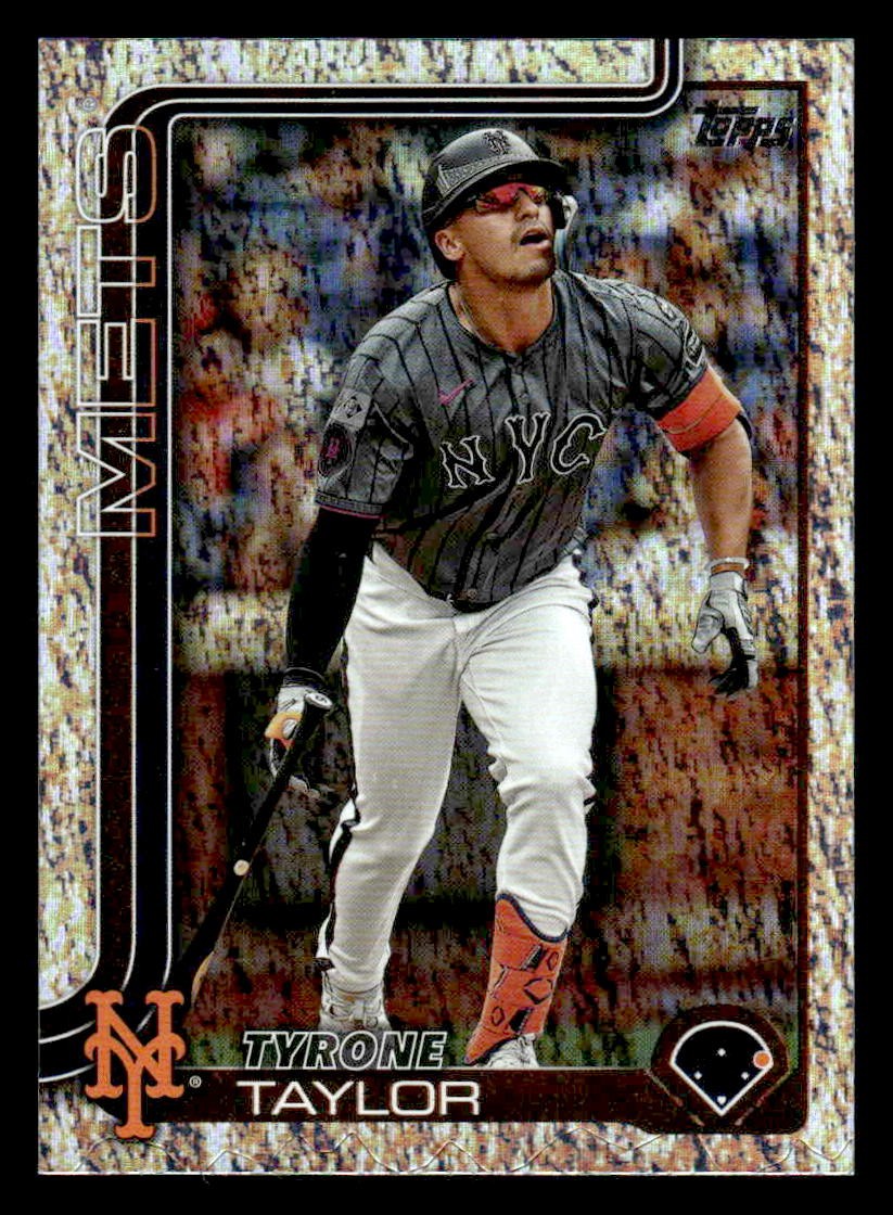 2025 Topps #225 Tyrone Taylor Sandglitter