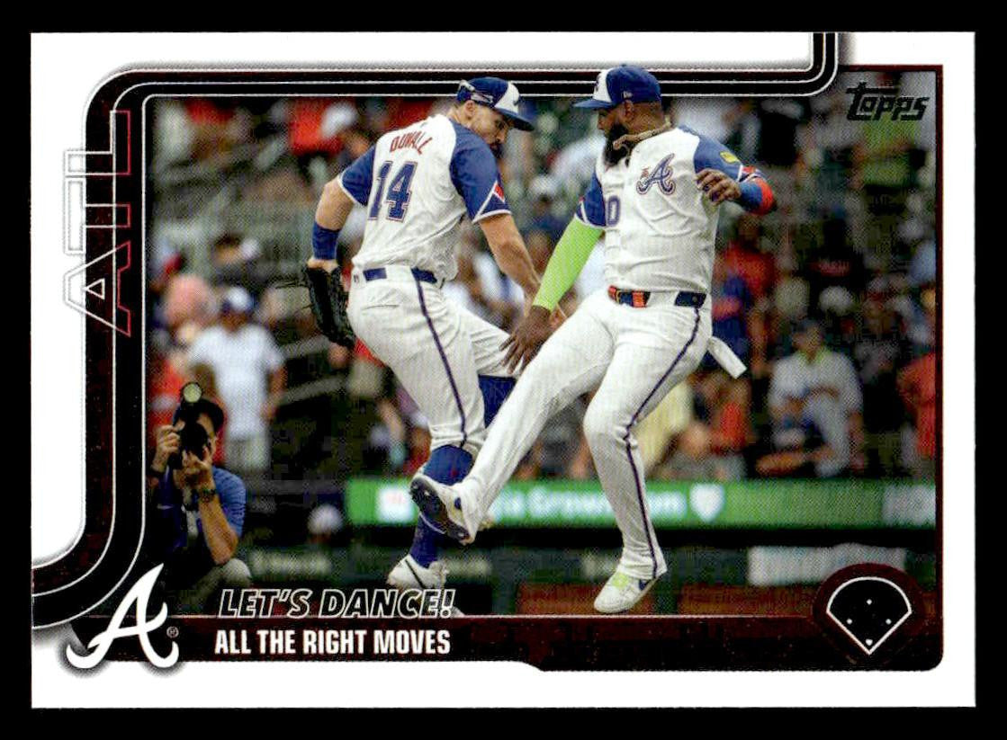 2025 Topps #237 Let’s Dance! All the Right Moves