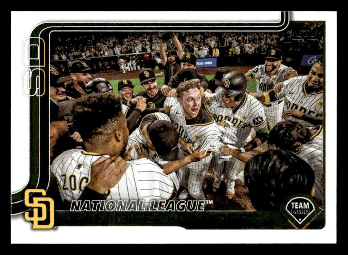 2025 Topps #39 San Diego Padres