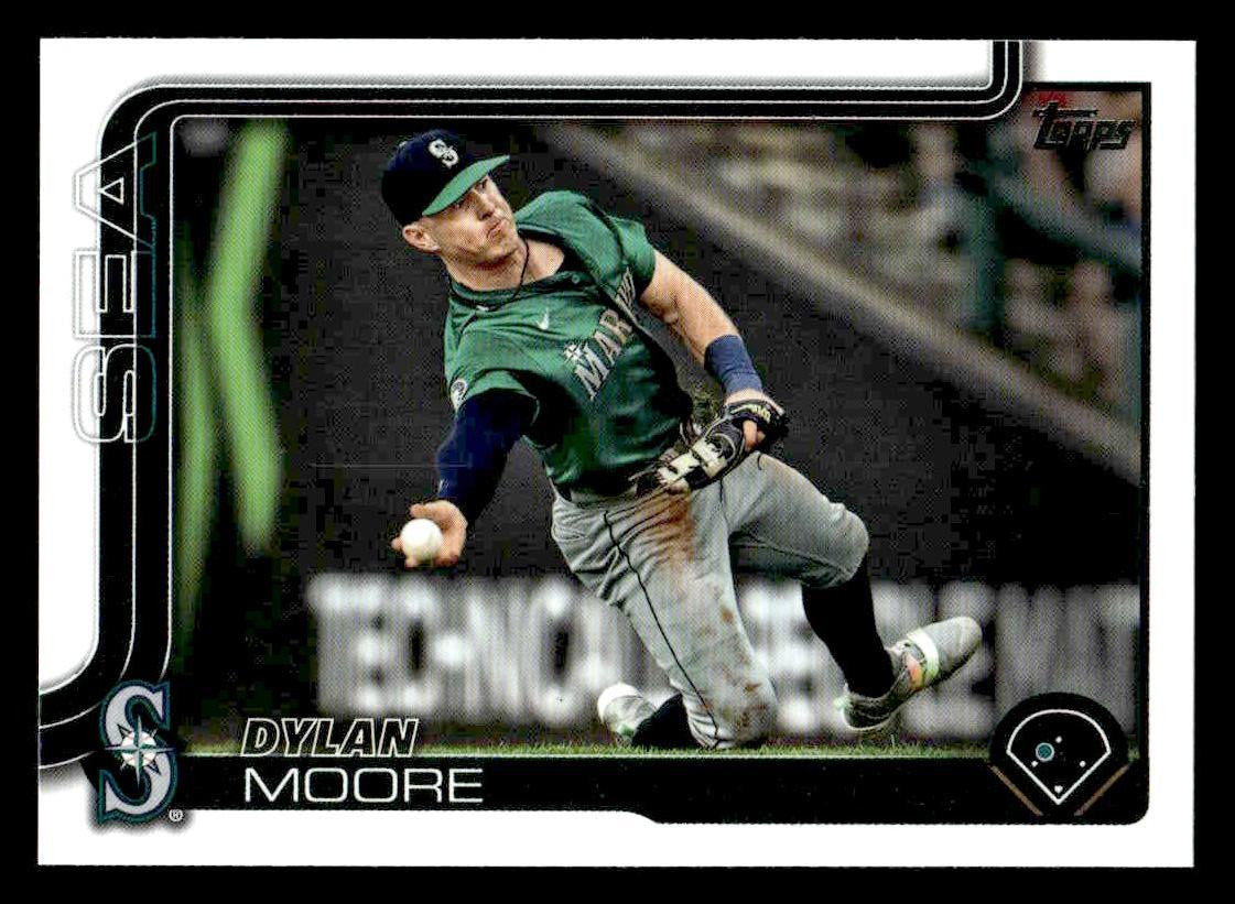 2025 Topps #105 Dylan Moore